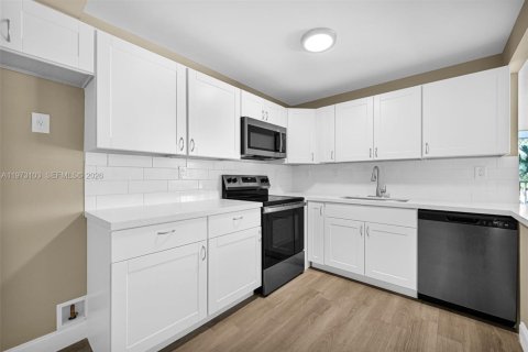 Купить кондоминиум в Майами-Гарденс, Флорида 2 спальни, 107.3м2, № 2044257 - фото 12