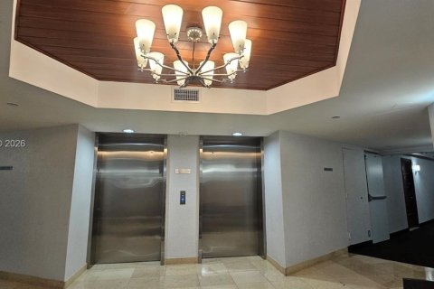 Copropriété à louer à Aventura, Floride: 2 chambres, 105.35 m2 № 2343171 - photo 16