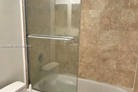 Copropriété à louer à Aventura, Floride: 2 chambres, 105.35 m2 № 2343171 - photo 12