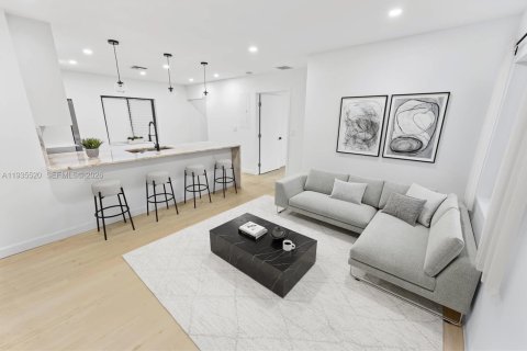 House in Fort Lauderdale, Florida 3 bedrooms, 88.26 sq.m. № 2000953 - photo 6