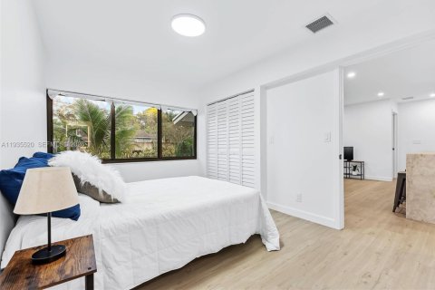 House in Fort Lauderdale, Florida 3 bedrooms, 88.26 sq.m. № 2000953 - photo 12