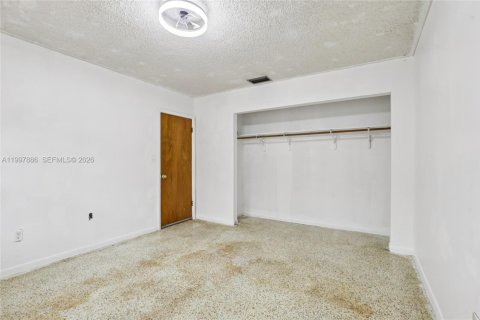 Villa ou maison à vendre à Miami, Floride: 3 chambres, 119.38 m2 № 2060381 - photo 22