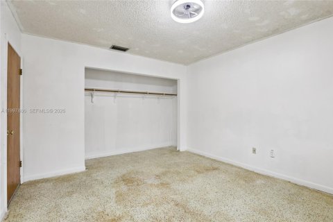 Villa ou maison à vendre à Miami, Floride: 3 chambres, 119.38 m2 № 2060381 - photo 21