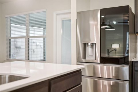 Villa ou maison à vendre à Apopka, Floride: 3 chambres, 177.26 m2 № 2220690 - photo 10
