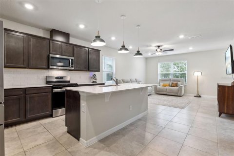 Villa ou maison à vendre à Apopka, Floride: 3 chambres, 177.26 m2 № 2220690 - photo 11