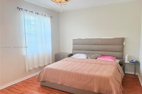 Снять в аренду таунхаус в Мирамар, Флорида 4 спальни, 180.14м2, № 2030470 - фото 21