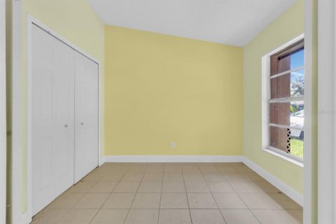 House in Orlando, Florida 3 bedrooms, 100.8 sq.m. № 2230904 - photo 7