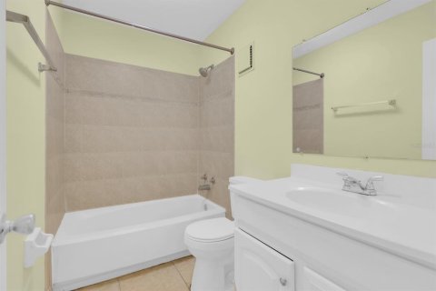 House in Orlando, Florida 3 bedrooms, 100.8 sq.m. № 2230904 - photo 11