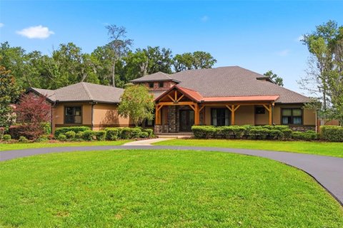 House in Ocala, Florida 5 bedrooms, 548.59 sq.m. № 2099979
