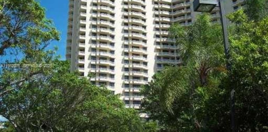 Condominio en Aventura, Florida, 2 dormitorios  № 2153226