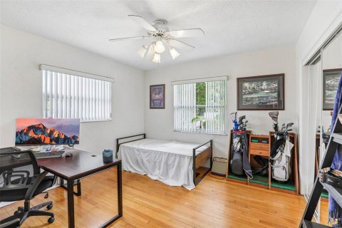 Купить виллу или дом в Сент-Питерсберг, Флорида 9 комнат, 188.5м2, № 2200628 - фото 17