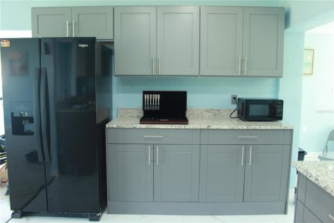 House in Venice, Florida 3 bedrooms, 142.33 sq.m. № 1837685 - photo 5