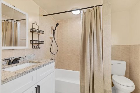 House in Venice, Florida 3 bedrooms, 142.33 sq.m. № 1837685 - photo 19