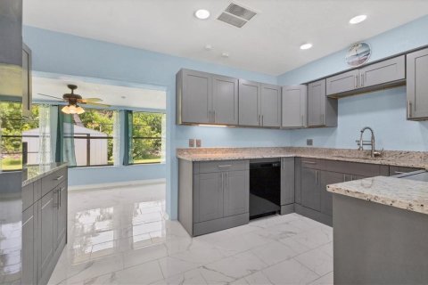 House in Venice, Florida 3 bedrooms, 142.33 sq.m. № 1837685 - photo 8