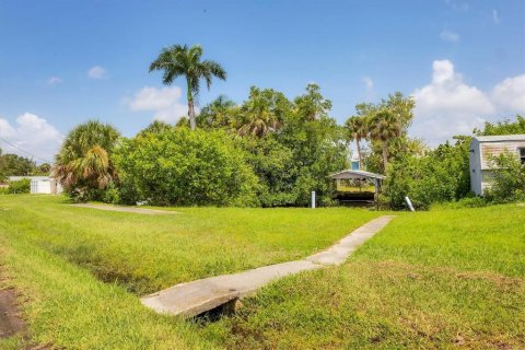 House in Venice, Florida 3 bedrooms, 142.33 sq.m. № 1837685 - photo 25