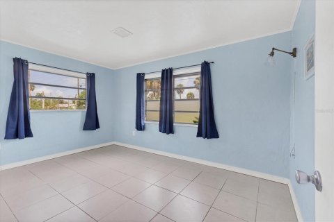 House in Venice, Florida 3 bedrooms, 142.33 sq.m. № 1837685 - photo 16
