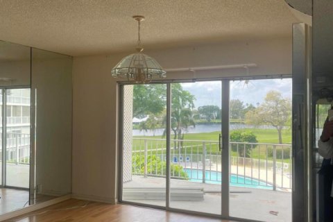 Condo in Atlantis, Florida, 3 bedrooms  № 2400508 - photo 21