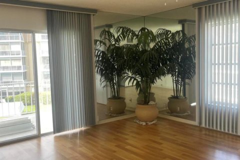 Condo in Atlantis, Florida, 3 bedrooms  № 2400508 - photo 22
