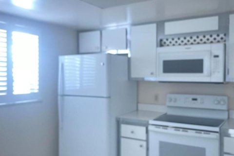 Condo in Atlantis, Florida, 3 bedrooms  № 2400508 - photo 4