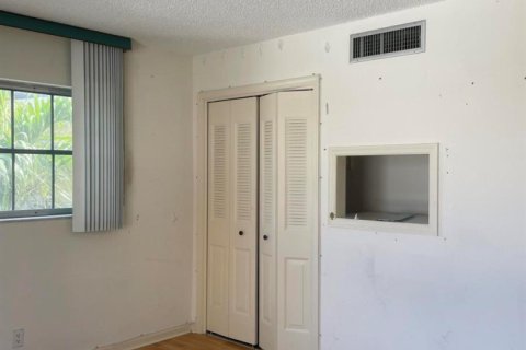 Condo in Atlantis, Florida, 3 bedrooms  № 2400508 - photo 11