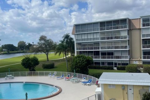 Condo in Atlantis, Florida, 3 bedrooms  № 2400508 - photo 23