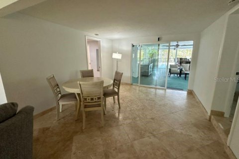 House in Sarasota, Florida 3 bedrooms, 255.67 sq.m. № 1750059 - photo 13