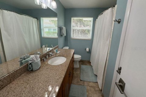 House in Sarasota, Florida 3 bedrooms, 255.67 sq.m. № 1750059 - photo 20