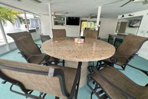 House in Sarasota, Florida 3 bedrooms, 255.67 sq.m. № 1750059 - photo 26