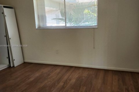 Снять в аренду кондоминиум в Майами, Флорида 2 спальни, № 2004520 - фото 7