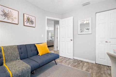 Casa en venta en Clearwater, Florida, 3 dormitorios, 92.16 m2 № 1640431 - foto 19