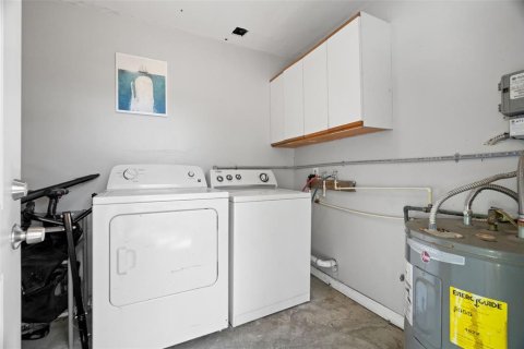 Casa en venta en Clearwater, Florida, 3 dormitorios, 92.16 m2 № 1640431 - foto 21