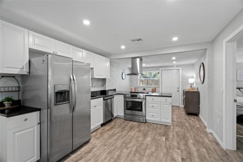 Casa en venta en Clearwater, Florida, 3 dormitorios, 92.16 m2 № 1640431 - foto 10