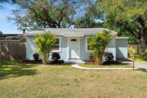 Casa en venta en Clearwater, Florida, 3 dormitorios, 92.16 m2 № 1640431 - foto 1