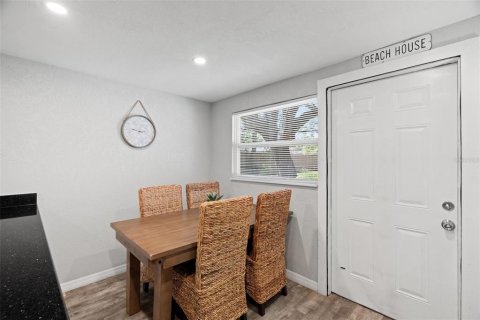 Casa en venta en Clearwater, Florida, 3 dormitorios, 92.16 m2 № 1640431 - foto 13