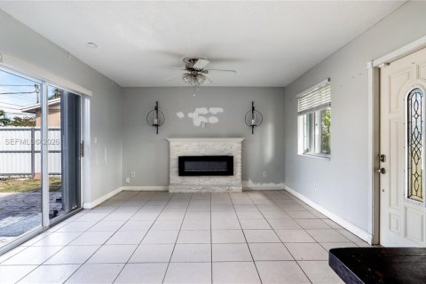 Купить виллу или дом в Холливуд, Флорида 2 спальни, 81.94м2, № 2044881 - фото 2