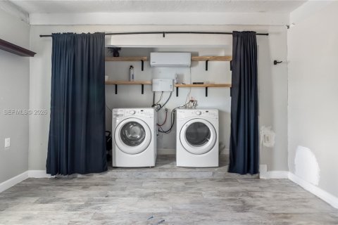 Купить виллу или дом в Холливуд, Флорида 2 спальни, 81.94м2, № 2044881 - фото 18