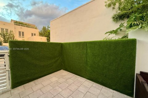 Touwnhouse à vendre à Doral, Floride: 4 chambres, 168.34 m2 № 2024128 - photo 13