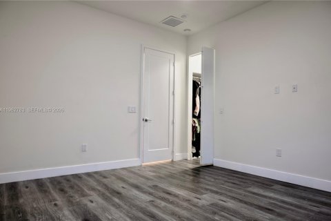 Touwnhouse à vendre à Doral, Floride: 4 chambres, 168.34 m2 № 2024128 - photo 8