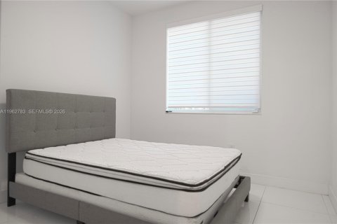 Touwnhouse à vendre à Doral, Floride: 4 chambres, 168.34 m2 № 2024128 - photo 12