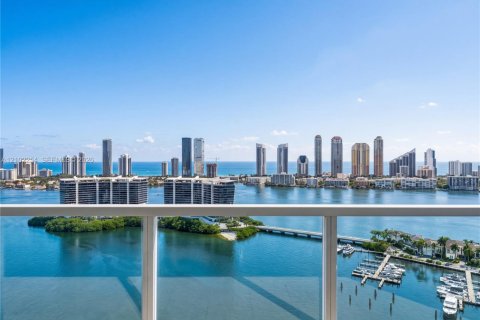 Condo à Aventura, Floride, 3 chambres  № 2405987