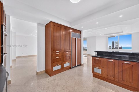 Copropriété à vendre à Aventura, Floride: 3 chambres, 315.87 m2 № 2405987 - photo 7