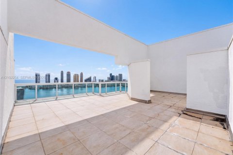 Copropriété à vendre à Aventura, Floride: 3 chambres, 315.87 m2 № 2405987 - photo 27