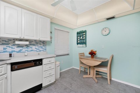 Copropriété à vendre à Nokomis, Floride: 2 chambres, 119.84 m2 № 2142184 - photo 18