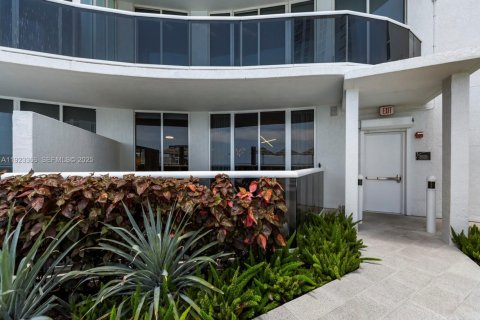 Copropriété à vendre à Sunny Isles Beach, Floride: 2 chambres, 171.59 m2 № 2034932 - photo 24