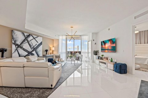 Copropriété à vendre à Sunny Isles Beach, Floride: 2 chambres, 171.59 m2 № 2034932 - photo 14