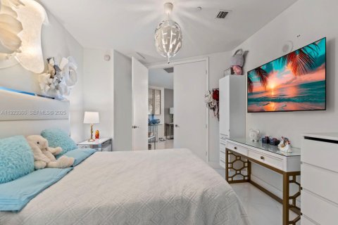 Copropriété à vendre à Sunny Isles Beach, Floride: 2 chambres, 171.59 m2 № 2034932 - photo 25