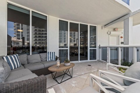 Copropriété à vendre à Sunny Isles Beach, Floride: 2 chambres, 171.59 m2 № 2034932 - photo 27