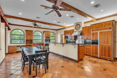 House in Winter Haven, Florida 4 bedrooms, 535.3 sq.m. № 1914450 - photo 15