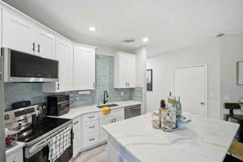Condo à Port St. Lucie, Floride, 2 chambres  № 2420822