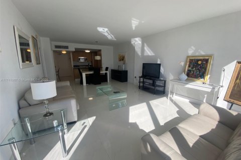 Copropriété à louer à Bal Harbour, Floride: 1 chambre, 83.24 m2 № 1696130 - photo 4